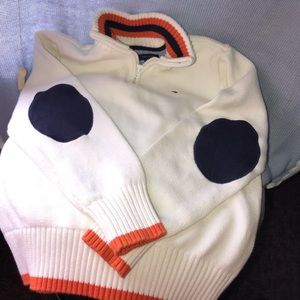 Tommy Hilfiger sweater 8/10 white sleeve patch